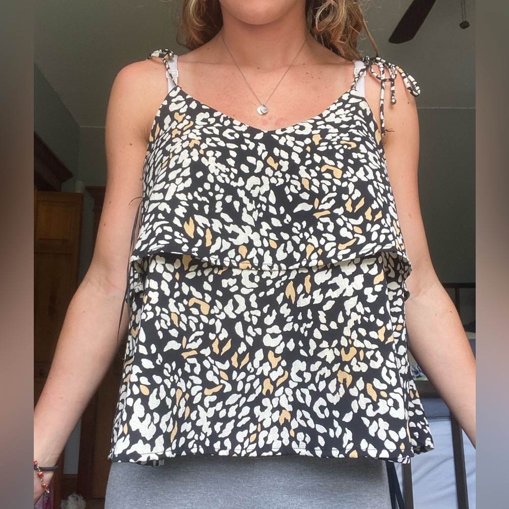 Boutique leopard/cheetah print flowy tank top